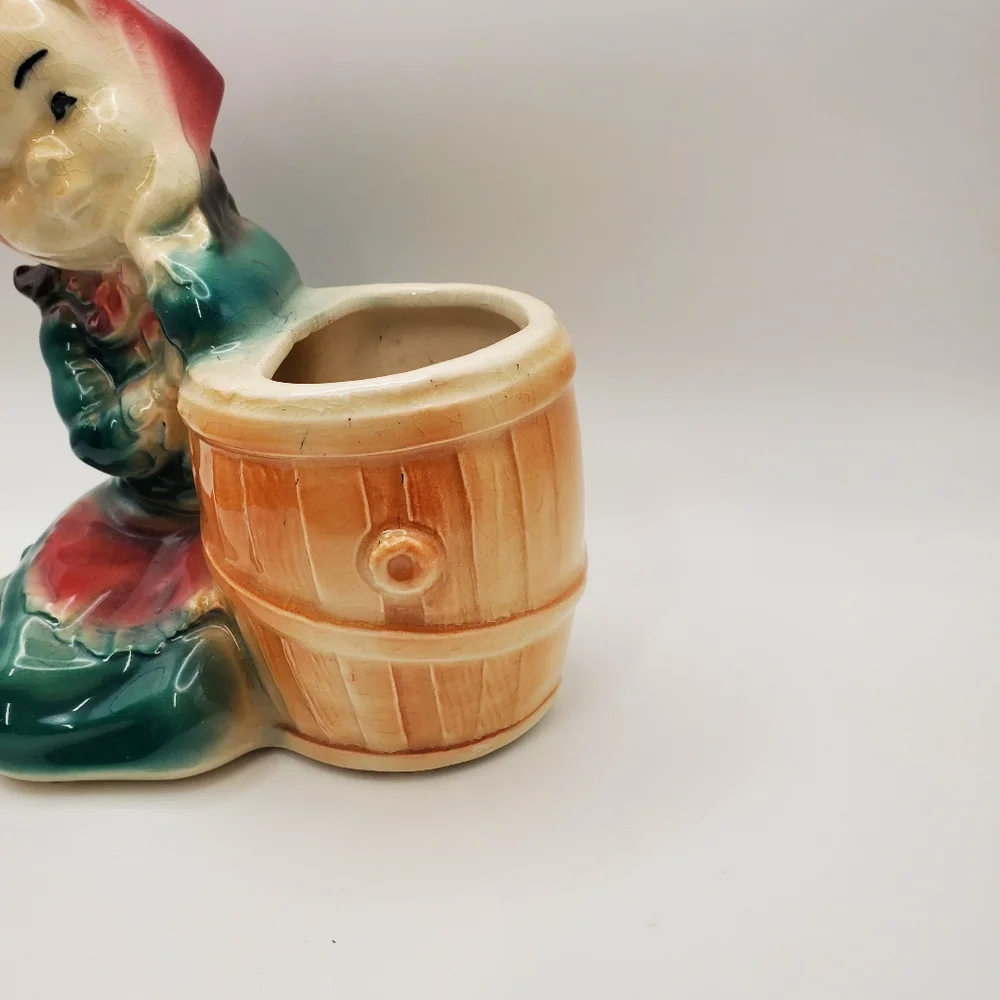 Vintage Royal‎ Copley Girl Leaning On Barrel Planter Cottagecore Kitsch Retro